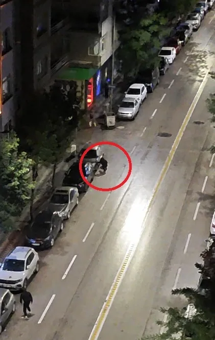 Çelik' pompalı tüfekle Altun'a ateş etti, Altun göğsünden vurularak ağır yaralandı. (Foto: DHA)