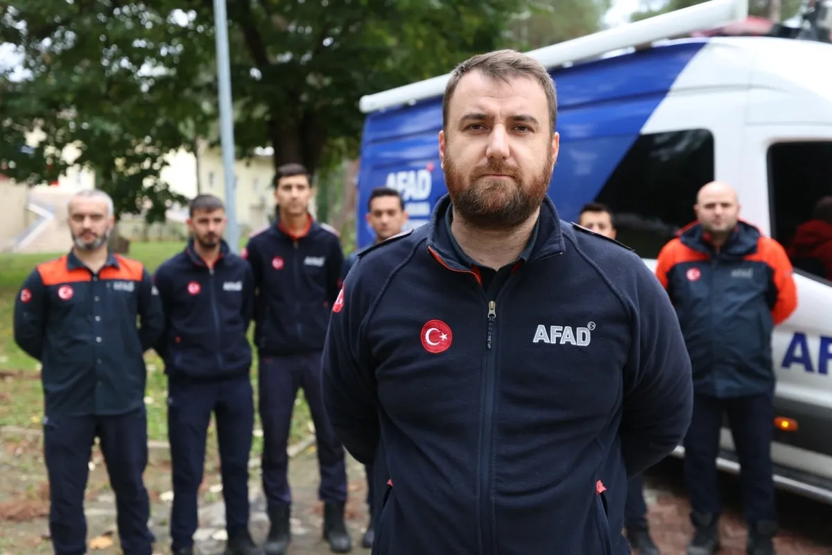 Sapanca’daki selde mahsur kalan 8 aylık Zeynep bebek kurtarıldı. (Foto: AA)