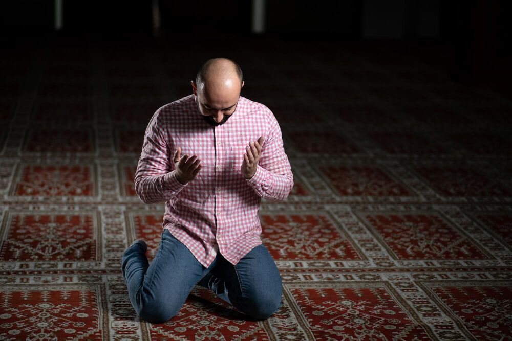 Gençgazete Namaz Kılmak Salat Pray Dua Secde (11)
