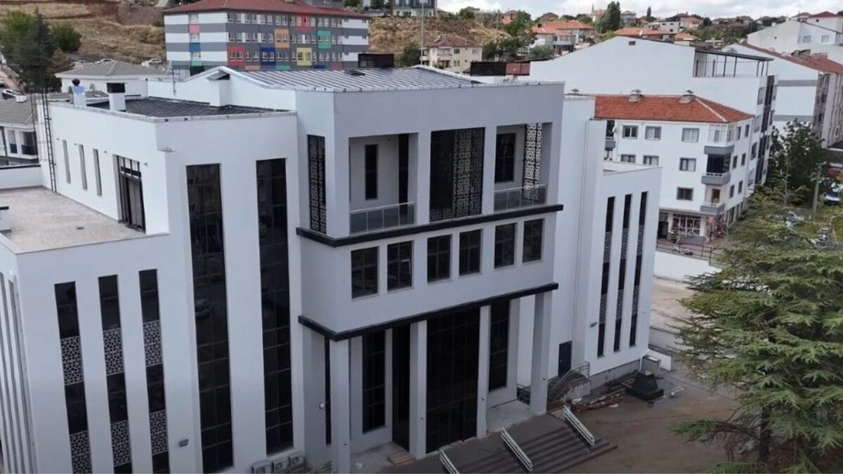 Sarıkaya Hükümet Konağı Açılış İçin Gün Sayıyor