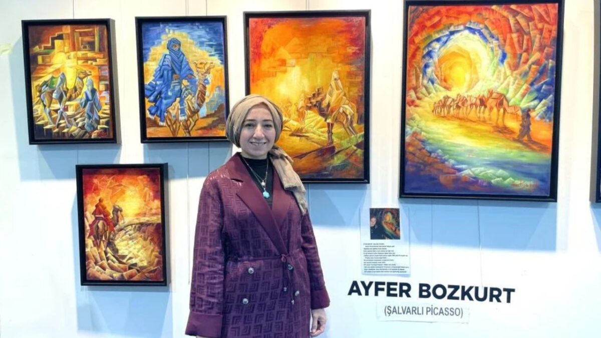 Soba kömürüyle başladı, "Şalvarlı Picasso" oldu: Ayfer Bozkurt'un sıra dışı sanat yolculuğu