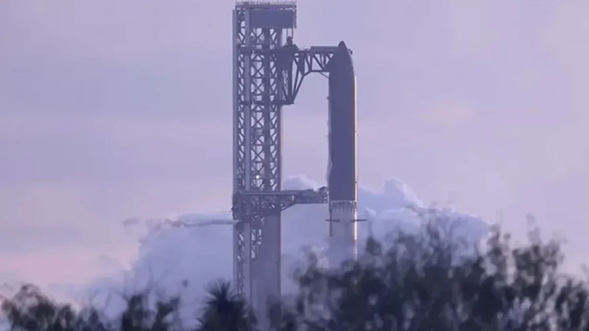 SpaceX, “Transporter-18” görevi kapsamında 130 faydalı yükü uzaya gönderdi