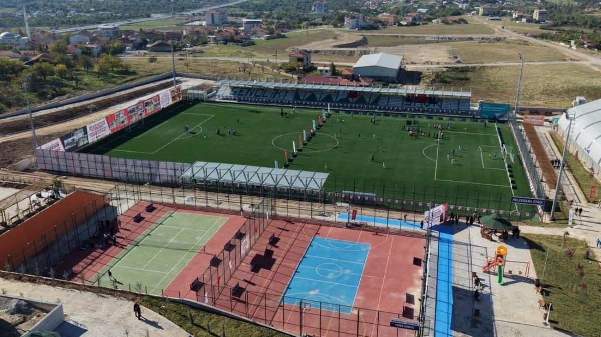 6 Şubat’ta yıkılan Malatya, spor yatırımları ile geleceğe hazırlanıyor