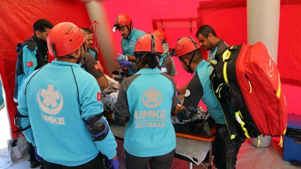 Tatbikat Şanlıurfa'da UMKE'nin gerçekçiliğini ortaya koydu