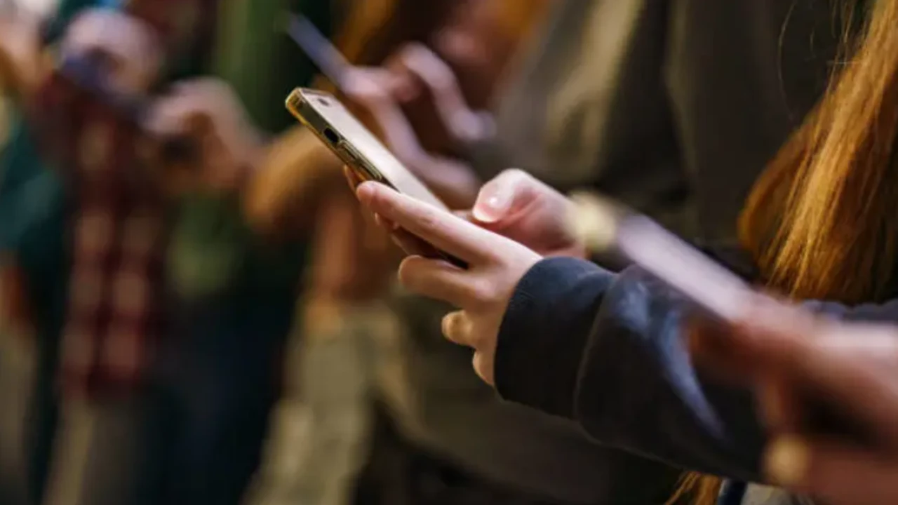 Telefon Güncellemelerini Erteleyenler Dikkat! Banka Hesabınız Tehlikeye Girebilir (2)