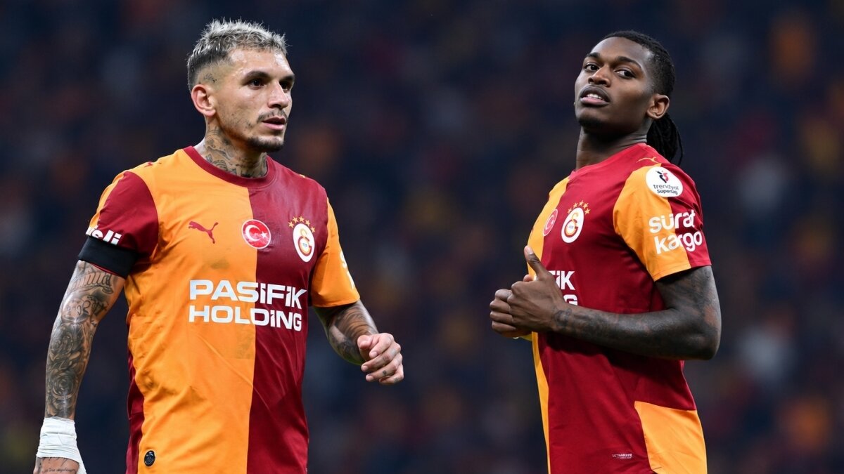 Torreira'dan Rafael Leao'ya mesaj!