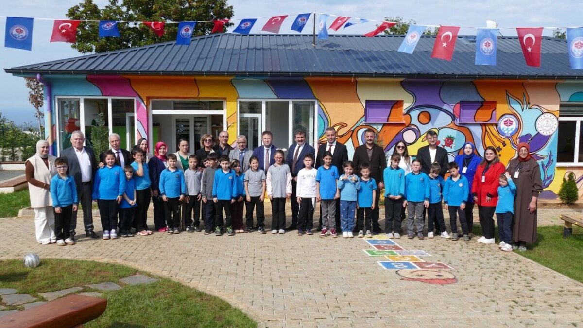 Trabzon'da Çilekli Düşler Köyü'nde farkındalık oluşturan etkinlik