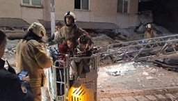 Maltepe’de 7 katlı binada kısmi çökme meydana geldi