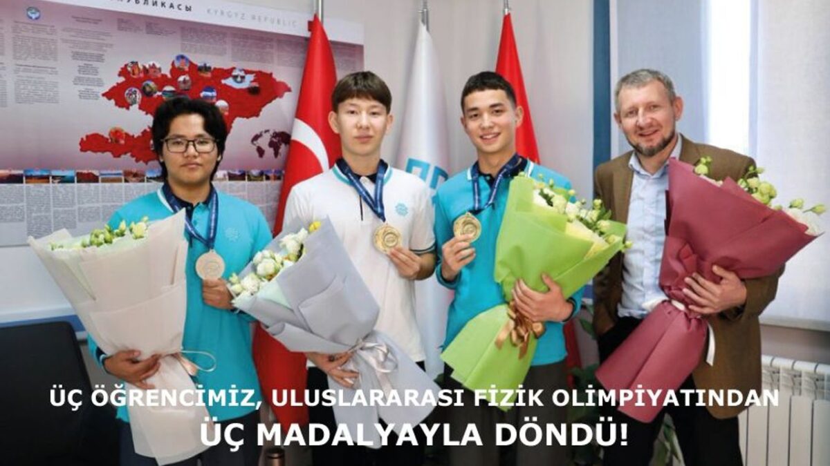Üç öğrencimiz, uluslararası fizik olimpiyatından üç madalyayla döndü!