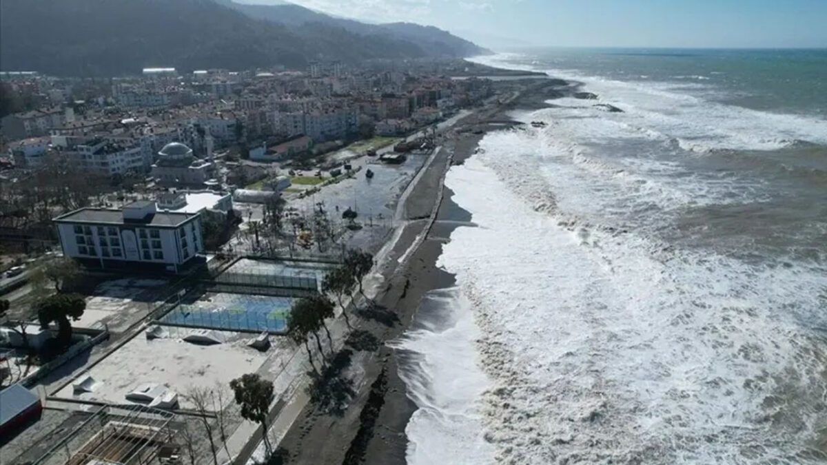 Ukrayna açıkladı: 'Rusya ve Karadeniz'de 4 hedefi vurduk'