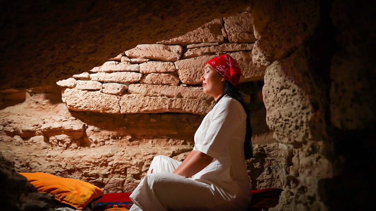 UNESCO tescilli Kazakistan kaya oyma camileri: Tarihi yapılarının içi