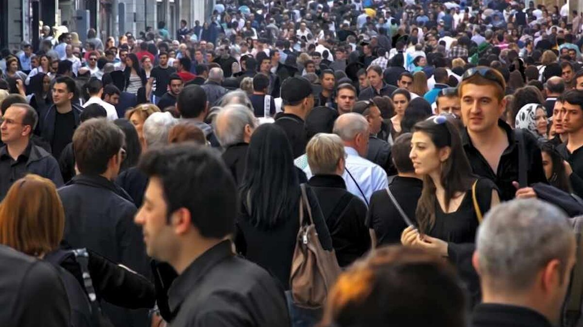 Yarın kalabalıklarda siyah giymeyin çağrısı yapıldı