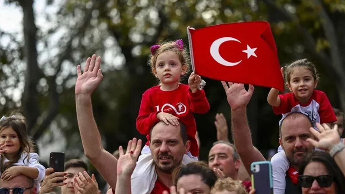 Yarın okullar tatil mi? 28 Ekim'de okul var mı?