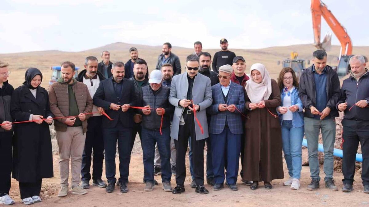Yeni isale hattı Esnemez köyüne 25 yıl sonra içme suyu getirdi