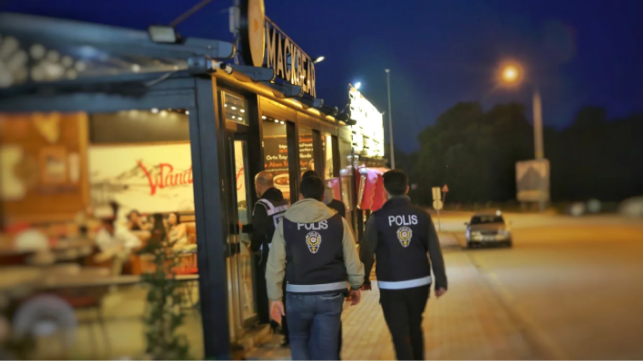Üniversite Polisi Devrede, Öğrenciler Güvende (1)